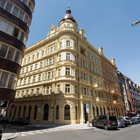 Апартаменти Sunlit Studio Near Wenceslas Square By Prague Days Екстер'єр фото